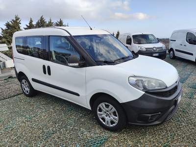 Fiat Doblò Doblò 1.3 MJT S&S PC Combi N1 Lounge 5 POSTI N1 Bianco usata Ascoli Satriano