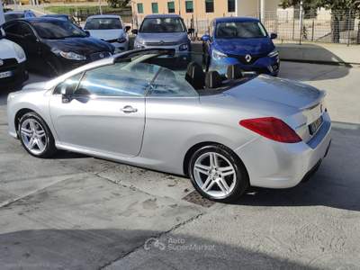 Peugeot 308 308 2.0 HDi 140 CV CC Féline CABRIOLET Argento usata Ascoli Satriano