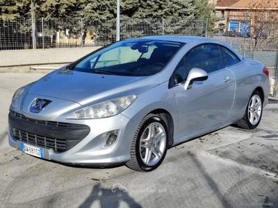 Peugeot 308 308 2.0 HDi 140 CV CC Féline CABRIOLET Argento usata Ascoli Satriano
