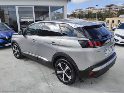 Peugeot 3008 3008 BlueHDi 130 S&S Allure 2020 UNIPROPRIETARIO Nero usata Ascoli Satriano