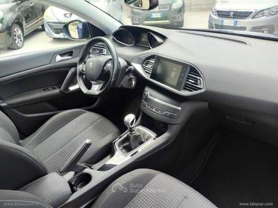 Peugeot 308 308 BlueHDi 100 S&S SW Active Blu/Azzurro usata Ascoli Satriano