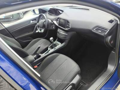 Peugeot 308 308 BlueHDi 100 S&S SW Active Blu/Azzurro usata Ascoli Satriano