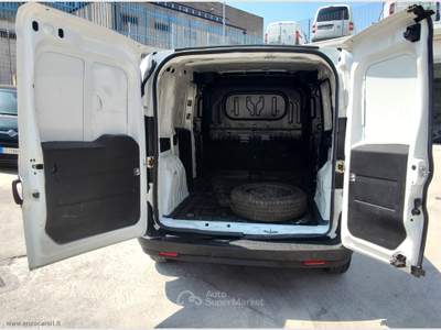 Fiat Doblò Doblò 1.6 MJT 105CV PC-TN Cargo Lam. SX Bianco usata Ascoli Satriano