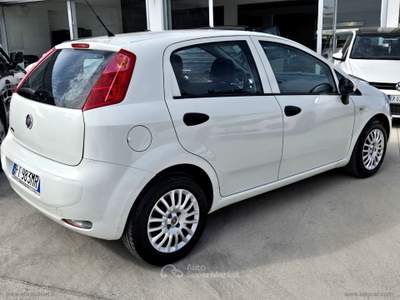 Fiat Punto Punto 1.3 MJT 95CV S&S 5p. Van 4p.ti N1 AUTOCARRO Bianco usata Ascoli Satriano