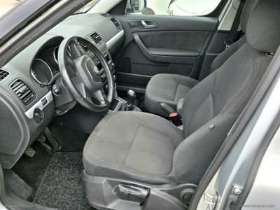 Skoda Yeti Yeti 1.6 TDI CR 105 CV Eleg. GreenLine Argento usata Ascoli Satriano