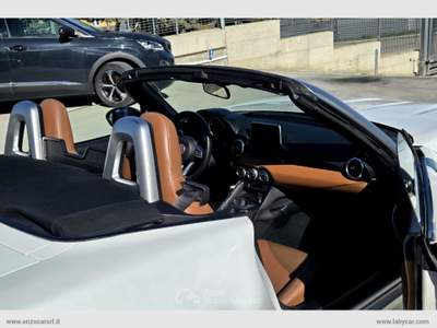 Fiat 124 spider 124 spider 1.4 MultiAir Lusso TAGLIANDI FIAT Bianco usata Ascoli Satriano