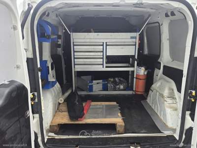 Fiat Doblò Doblò 1.6 MJT 105CV PC-TN Cargo Lam. 3 POSTI Bianco usata Ascoli Satriano