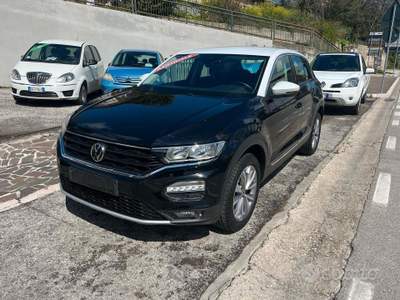 Volkswagen T-Roc 1,0 TSI 110 CV STYLE 5P usata Giulianova