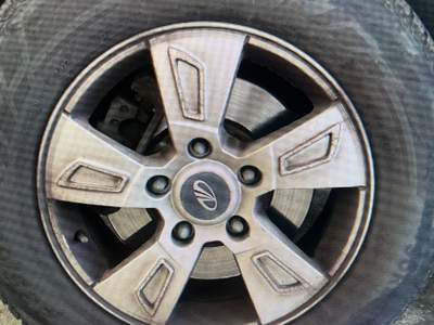 Mahindra XUV500 auto perfetta in tutto Bianco usata Latina