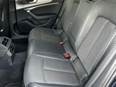 Audi A6 Avant 40 2.0 TDI quattro ultra S tronic S-Line Blu/Azzurro usata Scandicci