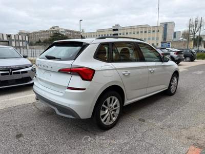 Skoda Kamiq KAMIQ 1.0 TSI AMBITION DSG 110 CV Bianco usata Pomezia