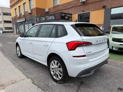 Skoda Kamiq KAMIQ 1.0 TSI AMBITION DSG 110 CV Bianco usata Pomezia