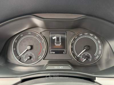 Skoda Kamiq KAMIQ 1.0 TSI AMBITION DSG 110 CV Bianco usata Pomezia