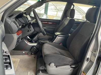 Toyota Land Cruiser 3.0 D-4D 16V cat 5 porte Argento usata MONTICELLI BRUSATI