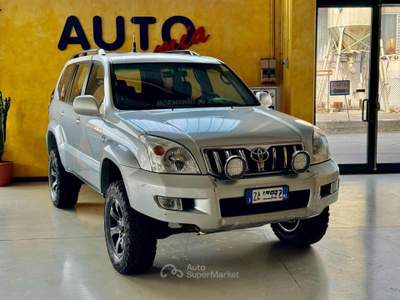 Toyota Land Cruiser 3.0 D-4D 16V cat 5 porte Argento usata MONTICELLI BRUSATI