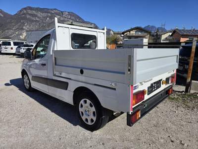 Peugeot Partner 1.6 8V e-HDi 90CV CASSONATO - RIBALTABILE Bianco usata Lavis