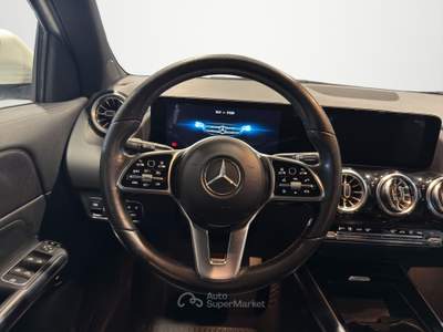 Mercedes-Benz GLA  180 d sport plus auto Bianco usata Firenze