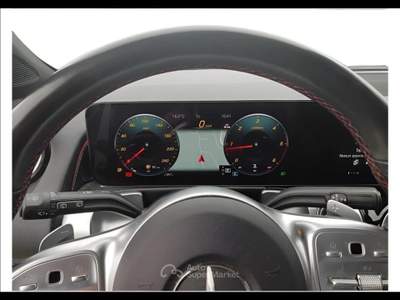 Mercedes-Benz Classe GLB 200 D Premium 8G-DCT Bianco usata Lucca