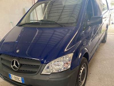 Mercedes-Benz Vito mezzo tagliandato totale Blu/Azzurro usata Latina