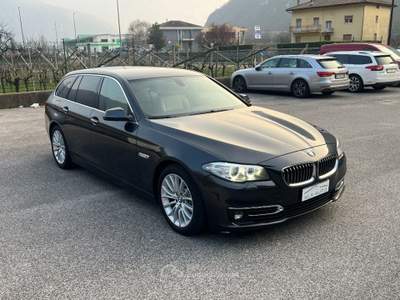 BMW Serie 5 520d d xDrive Touring Luxury Blu/Azzurro usata Ala