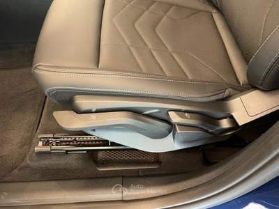 BMW X1 sDrive 18d xLine Blu/Azzurro usata Nola