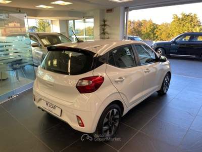 Hyundai i10 1.0 MPI Connectline Bianco usata Nola