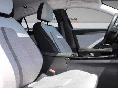 Opel Astra 1.2 t Elegance 130cv AUTOMATICA e Telecamera Nero usata Latina