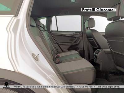 Volkswagen Tiguan 2.0 tdi advanced r-line exterior pack 150cv dsg Bianco usata Assago
