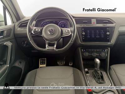 Volkswagen Tiguan 2.0 tdi advanced r-line exterior pack 150cv dsg Bianco usata Assago