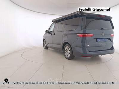 Volkswagen California California T7 2.0 tdi Beach Camper 150cv DSG7 Blu/Azzurro usata Assago