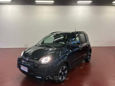 Fiat Panda Pandina iii 2024 cross - pandina cross 1.0 firefly hybrid s&s 70cv Verde usata Gaglianico