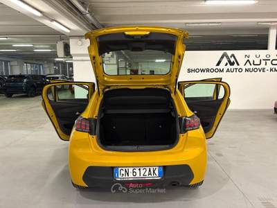 Peugeot 208 208 1.2 puretech active pack s&s 75cv Giallo usata Torino