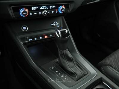 Audi Q3 sportback 35 2.0 tdi s line edition s tronic Blu/Azzurro usata Orzinuovi