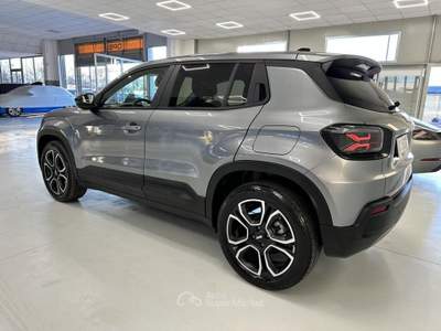 Jeep Avenger 1.2 Turbo Summit FWD Grigio usata Moncalieri