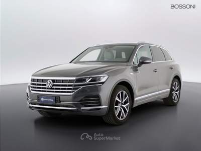 Volkswagen Touareg 3.0 v6 tdi scr 231cv elegance 4motion tiptronic Grigio usata Orzinuovi