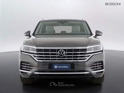 Volkswagen Touareg 3.0 v6 tdi scr 231cv elegance 4motion tiptronic Grigio usata Orzinuovi