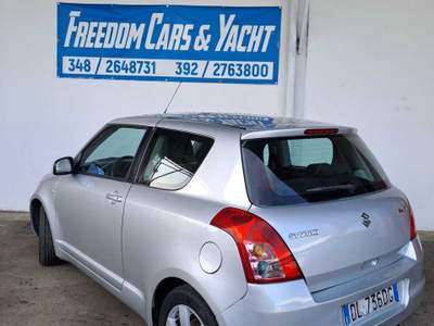 Suzuki Swift auto benzina gpl Argento usata Latina