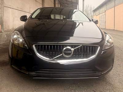 Volvo V40 MOTORE RIFATTO Nero usata Silvano d'Orba