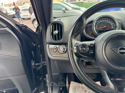 MINI Cooper MINI COUNTRYMAN 1.5 Cooper SE Hype all4 auto Nero usata Isernia