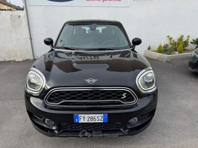 MINI Cooper MINI COUNTRYMAN 1.5 Cooper SE Hype all4 auto Nero usata Isernia