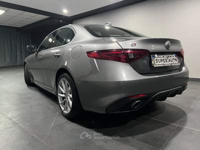 Alfa Romeo Giulia 2.2 Turbodiesel 210 CV AT8 AWD Q4 Veloce Grigio usata Atena lucana