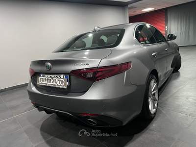 Alfa Romeo Giulia 2.2 Turbodiesel 210 CV AT8 AWD Q4 Veloce Grigio usata Atena lucana
