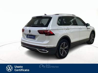 Volkswagen Tiguan 2.0 tdi elegance 150cv dsg Bianco usata Vicenza