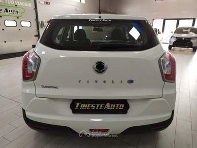 SsangYong Tivoli 1.6d 2WD Go Bianco usata MUGGIA