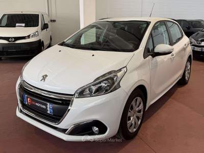 Peugeot 208 208 5p 1.0 puretech (vti) 12v Active Bianco usata Paderno Dugnano