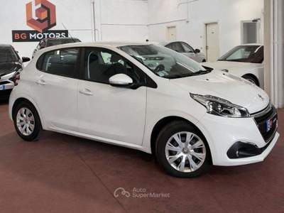 Peugeot 208 208 5p 1.0 puretech (vti) 12v Active Bianco usata Paderno Dugnano
