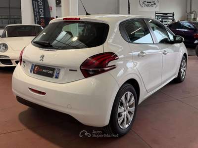 Peugeot 208 208 5p 1.0 puretech (vti) 12v Active Bianco usata Paderno Dugnano