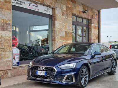 Audi A5 S tronic line edition 2.0 163cv Blu/Azzurro usata Altamura