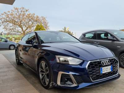 Audi A5 S tronic line edition 2.0 163cv Blu/Azzurro usata Altamura