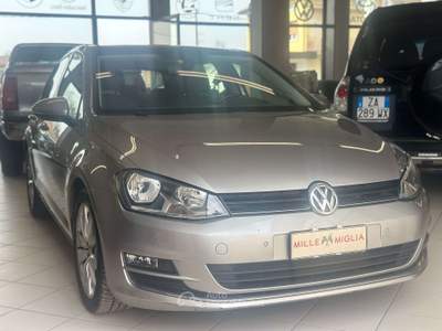 Volkswagen Golf 1.6 tdi Highline Executive (business) 110cv Argento usata Mornago